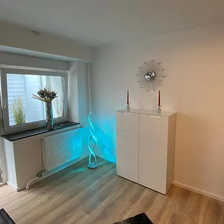 City Studio Inkl. Wunderschönem Wintergarten Apartment *