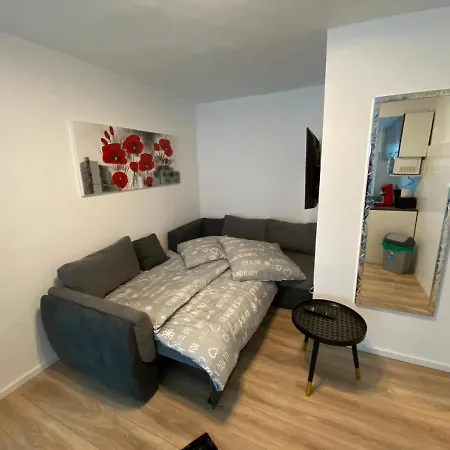 Apartment City Studio Inkl. Wunderschönem Wintergarten